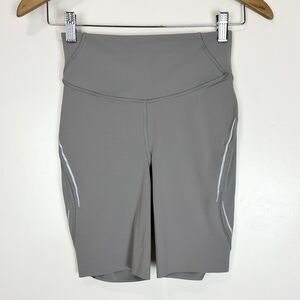 Lululemon Base Pace High-Rise Reflective Short 8" Sz 4 Gull Grey Running Biker